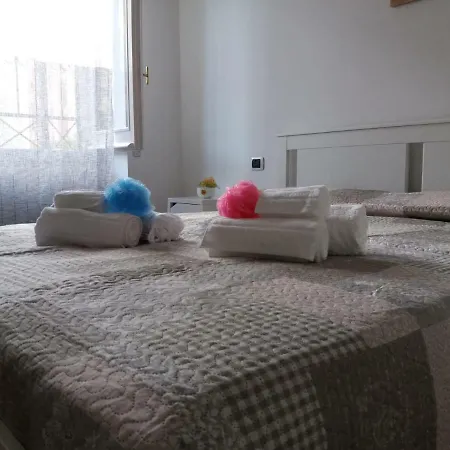 Acquamarina In Via Della Pineta A Guest house *