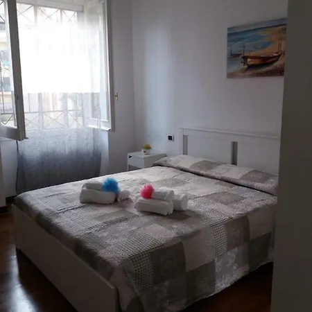 Acquamarina In Via Della Pineta A * 卡利亚里